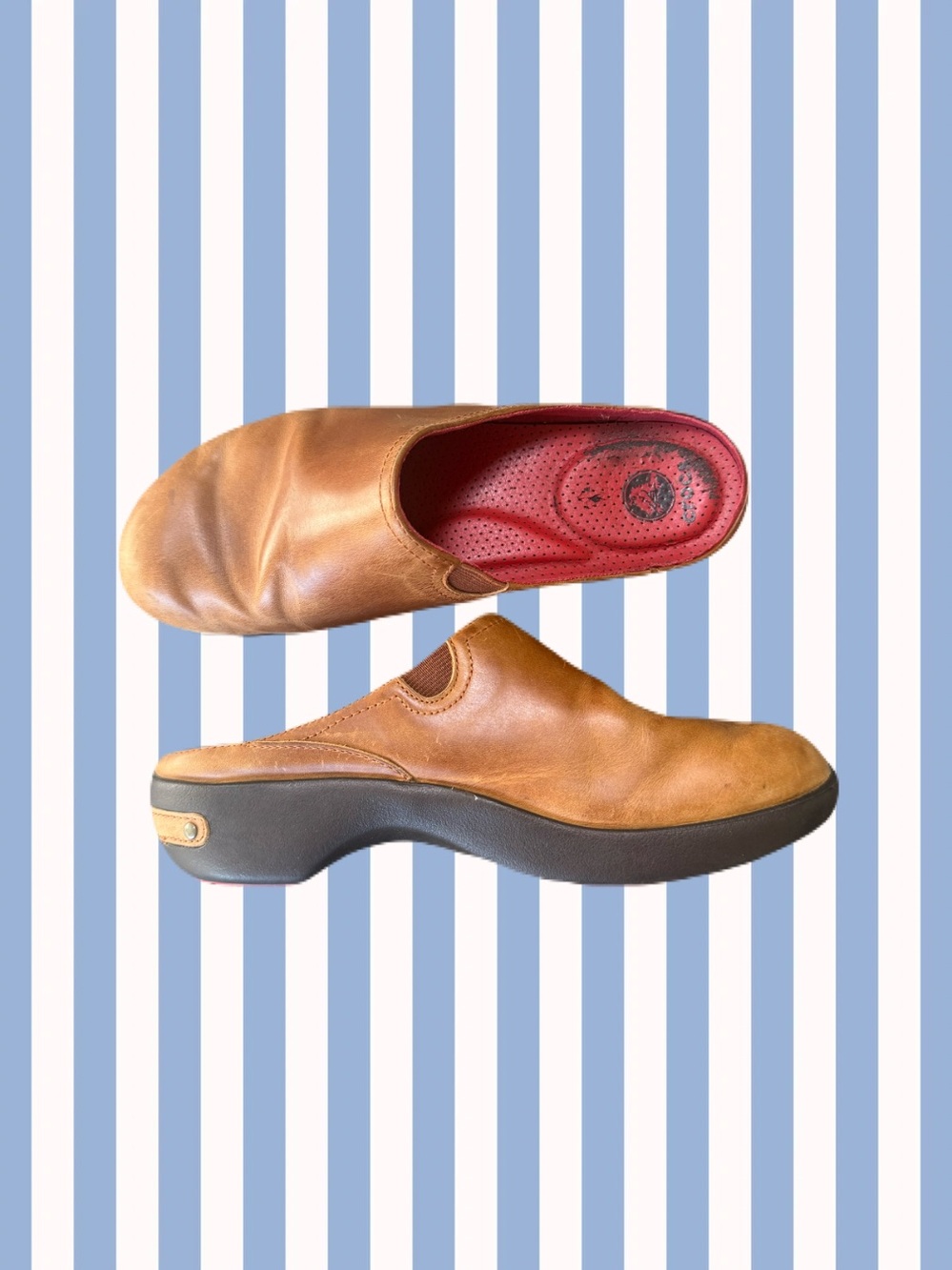 Crocs Leather Bistro Clogs  - Tan - Women 6